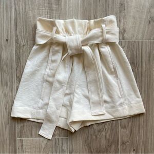 Aritzia wilfred high waisted belted paperbag short light birch size 0